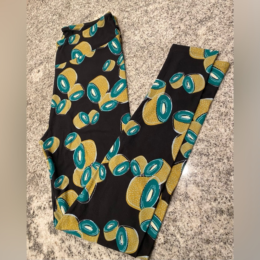 LuLaRoe TC Kiwi Leggings